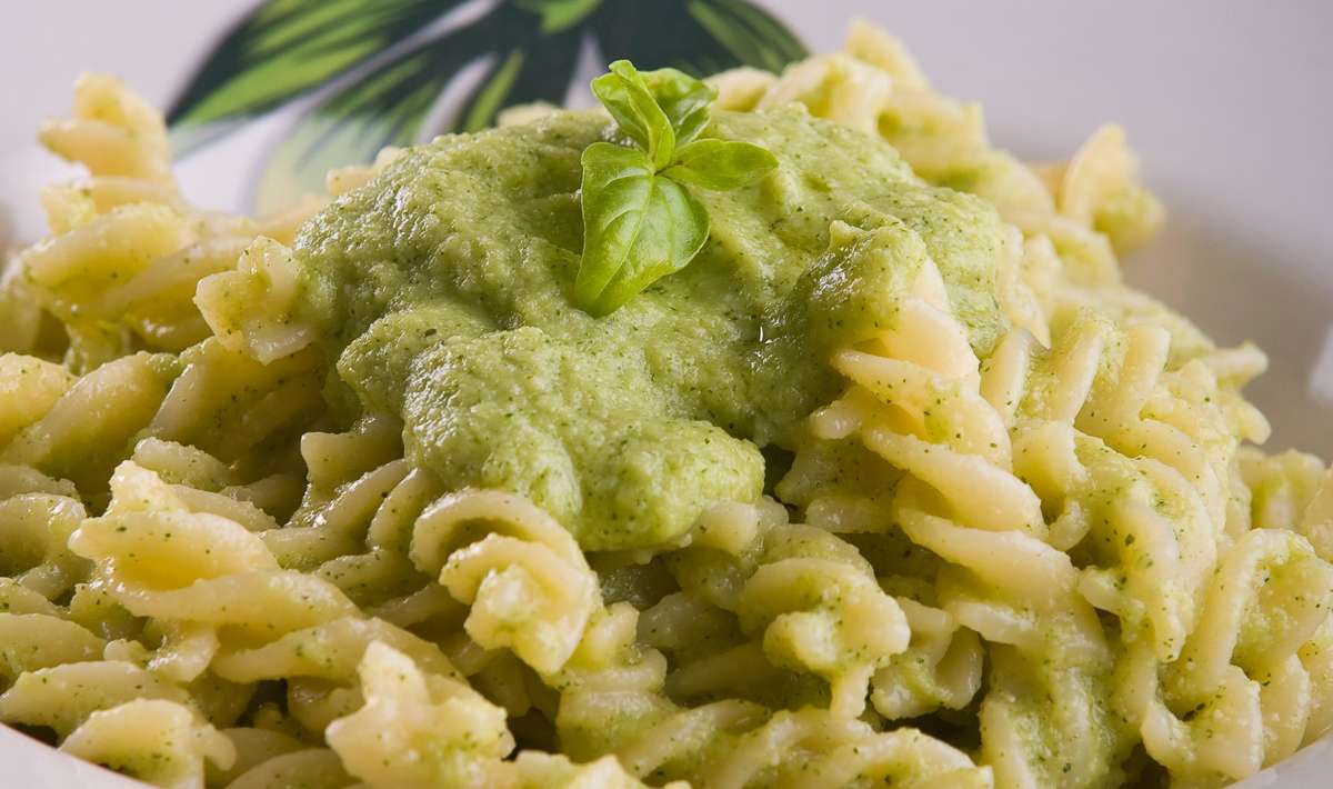 Rigatoni zucchine e basilico