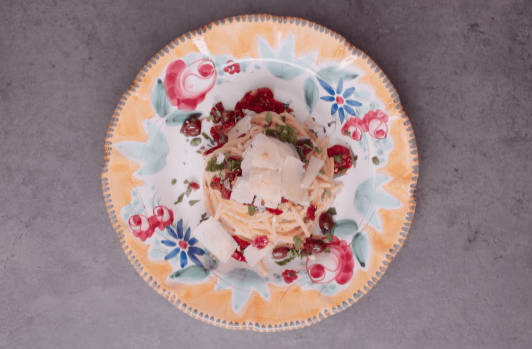 Spaghetti con briciole croccanti