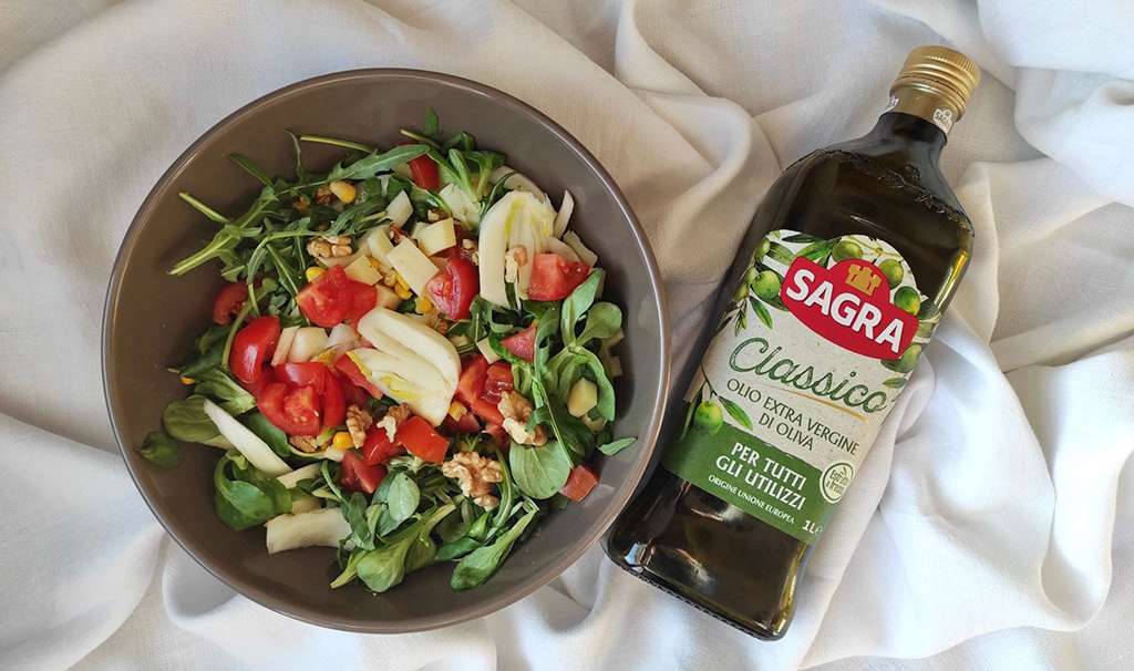 Insalata mista con formaggi