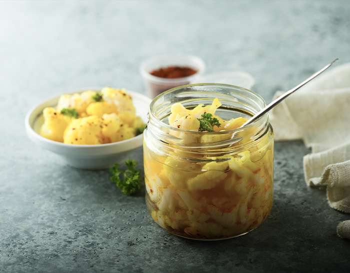 Cavolfiore sott’olio croccante e gustoso: la ricetta per la conserva da fare in casa.