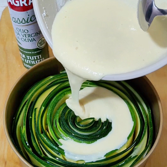 Torta salata invisibile alle zucchine